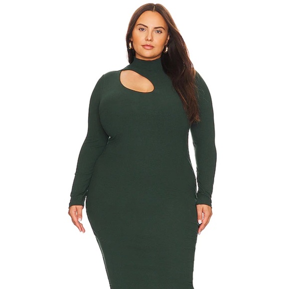 Remi x Revolve lori midi dress in forest green. - Picture 5 of 7